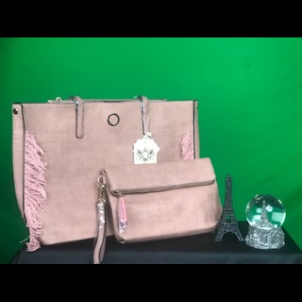 Purse - Picture 1 of 1
